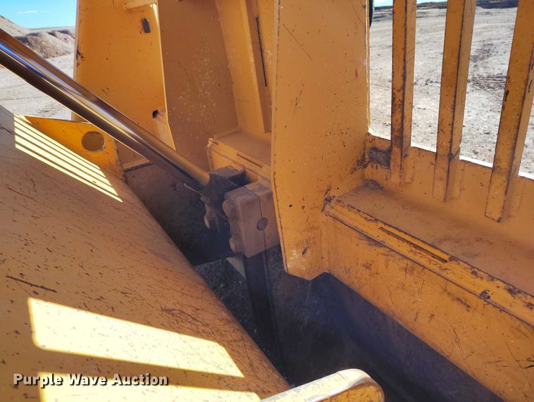 image for item DP5162 CMI TM-3-350 landfill compactor