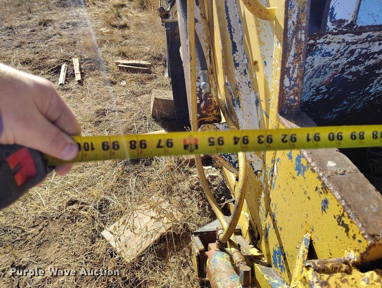 image for item DP5163 1974 Ford LN800 refuse truck