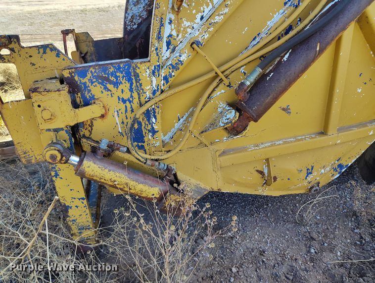 image for item DP5163 1974 Ford LN800 refuse truck