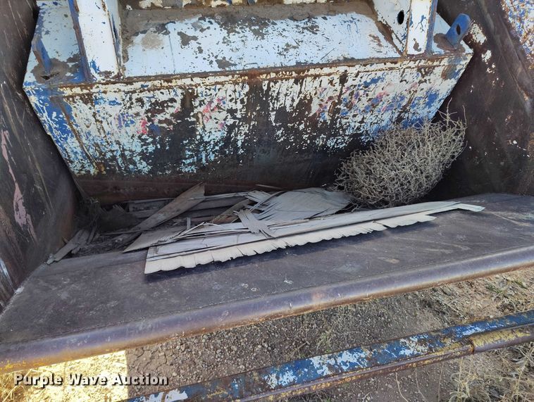 image for item DP5163 1974 Ford LN800 refuse truck