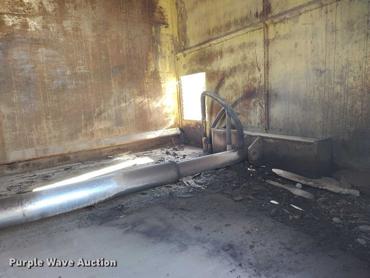 image for item DP5163 1974 Ford LN800 refuse truck