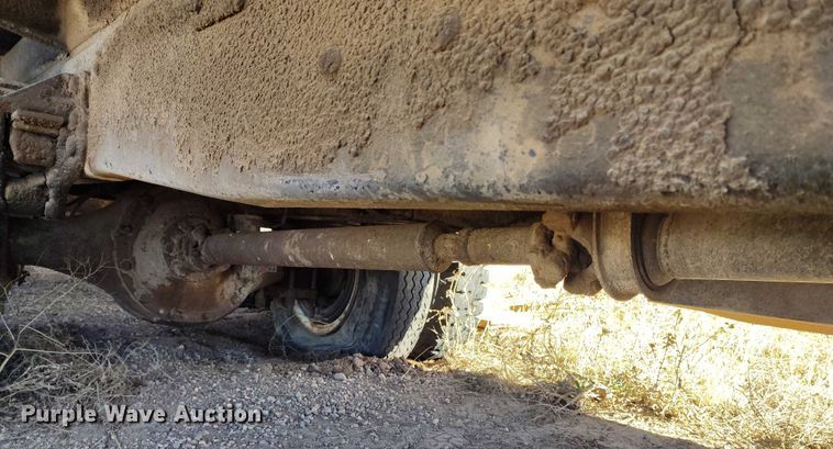 image for item DP5163 1974 Ford LN800 refuse truck