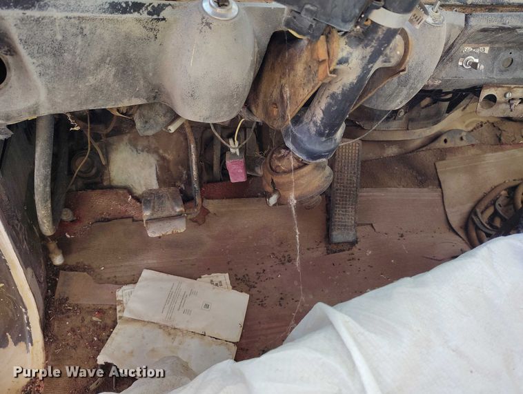 image for item DP5163 1974 Ford LN800 refuse truck