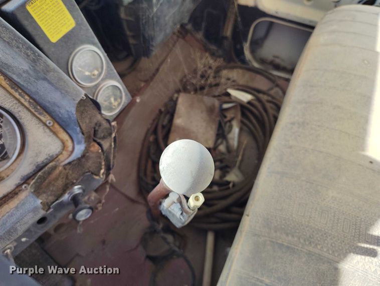 image for item DP5163 1974 Ford LN800 refuse truck