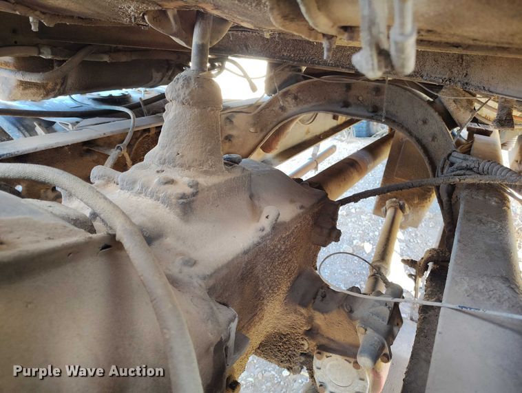 image for item DP5163 1974 Ford LN800 refuse truck