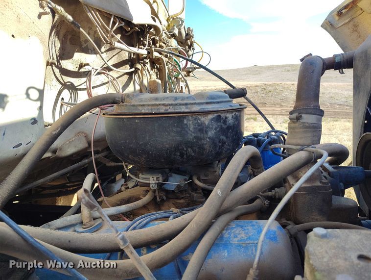 image for item DP5163 1974 Ford LN800 refuse truck