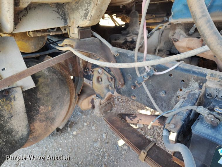 image for item DP5163 1974 Ford LN800 refuse truck