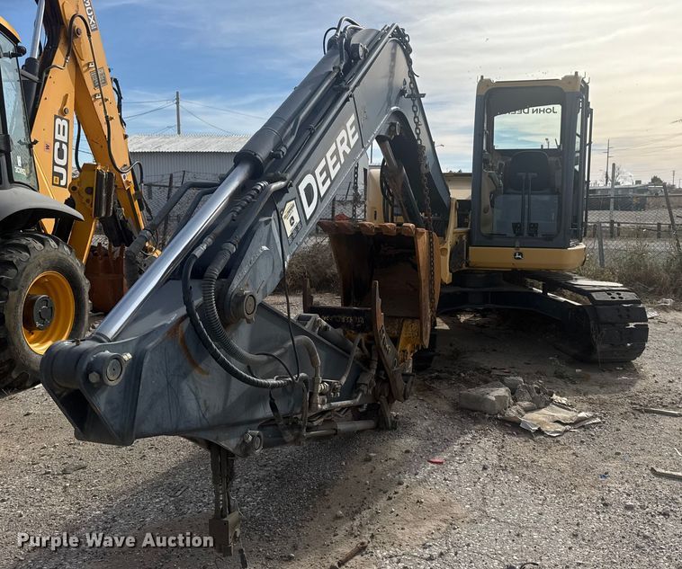 image for item DQ4124 2013 John Deere 85D mini excavator