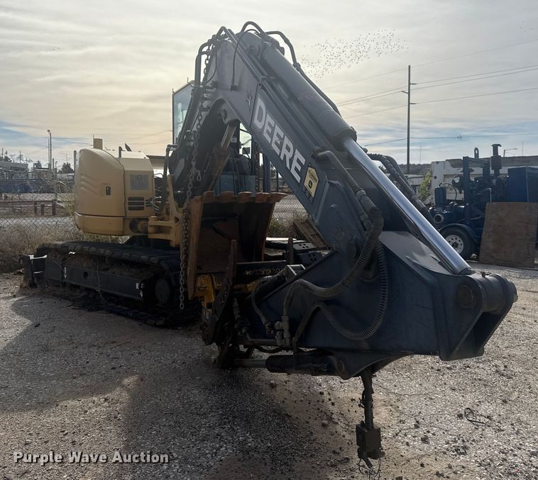 image for item DQ4124 2013 John Deere 85D mini excavator