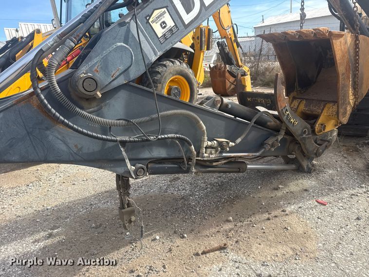 image for item DQ4124 2013 John Deere 85D mini excavator