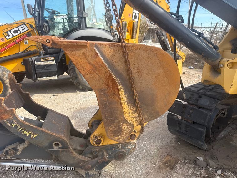 image for item DQ4124 2013 John Deere 85D mini excavator