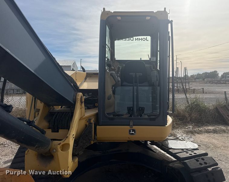 image for item DQ4124 2013 John Deere 85D mini excavator