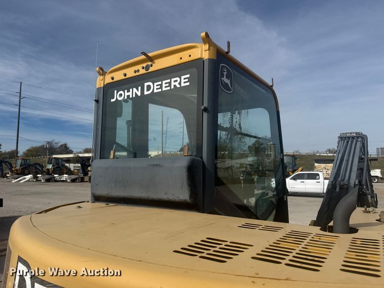 image for item DQ4124 2013 John Deere 85D mini excavator