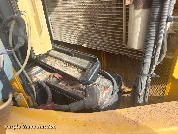 image for item DQ4124 2013 John Deere 85D mini excavator