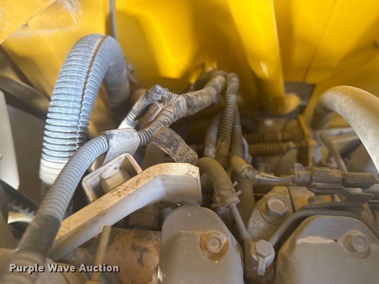 image for item DQ4124 2013 John Deere 85D mini excavator