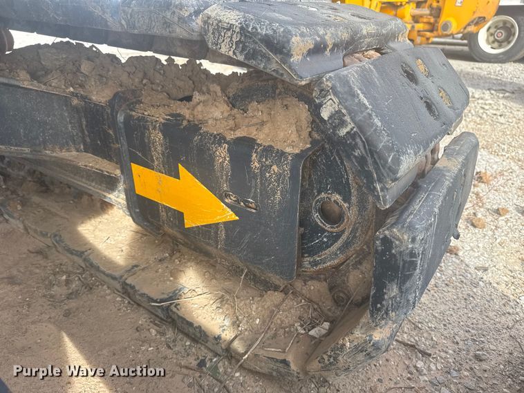 image for item DQ4124 2013 John Deere 85D mini excavator