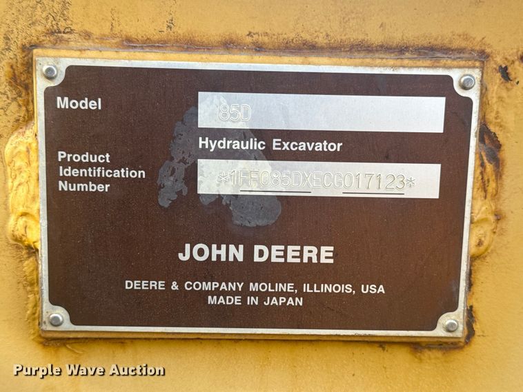 image for item DQ4124 2013 John Deere 85D mini excavator