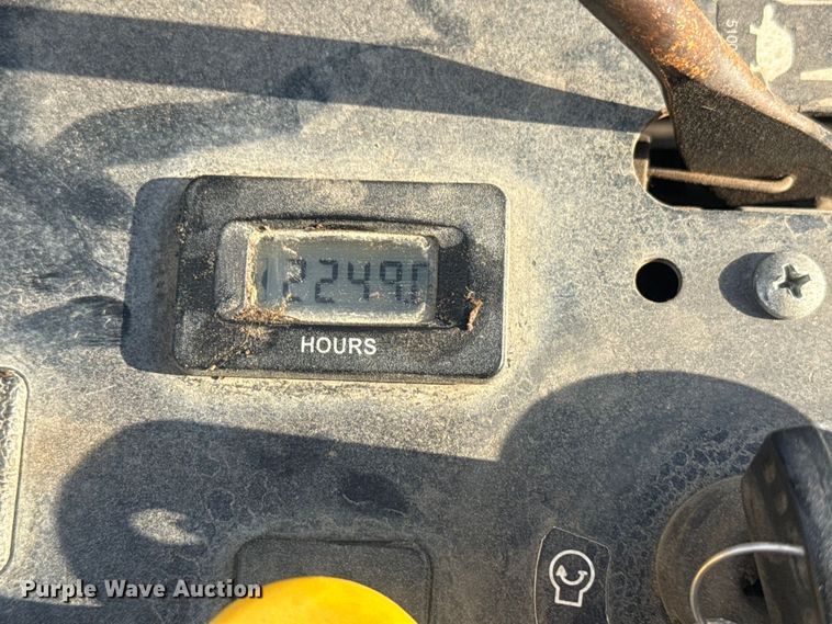 image for item DQ4144 Ferris ZTR lawn mower