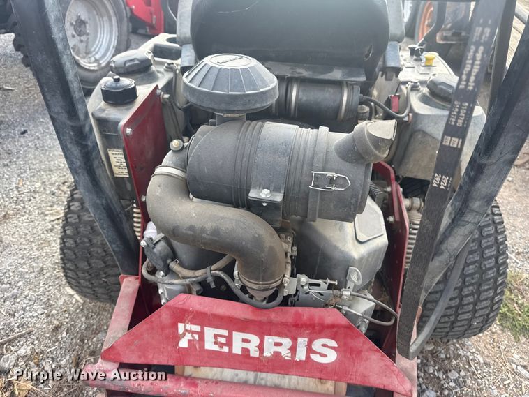 image for item DQ4144 Ferris ZTR lawn mower