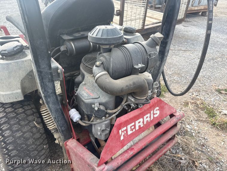 image for item DQ4144 Ferris ZTR lawn mower