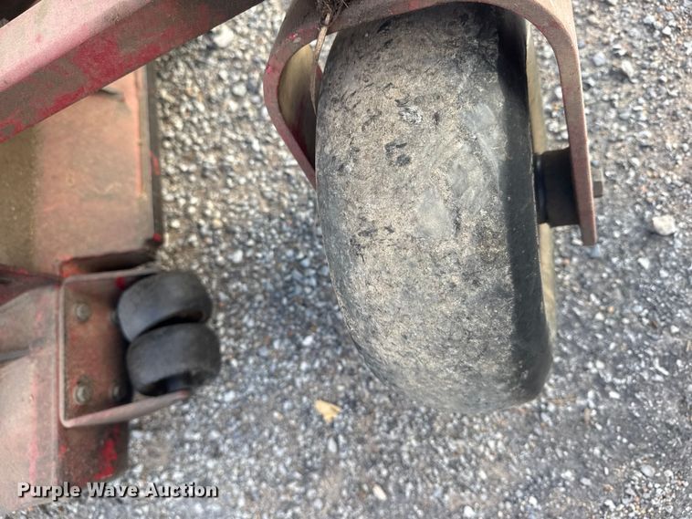 image for item DQ4144 Ferris ZTR lawn mower