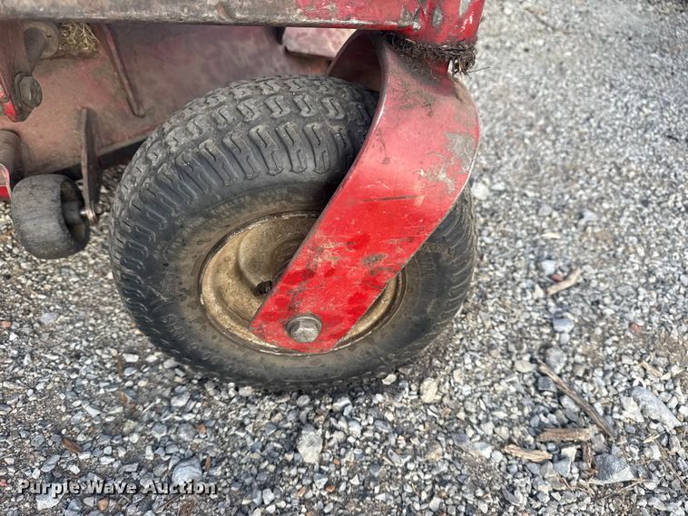 image for item DQ4144 Ferris ZTR lawn mower