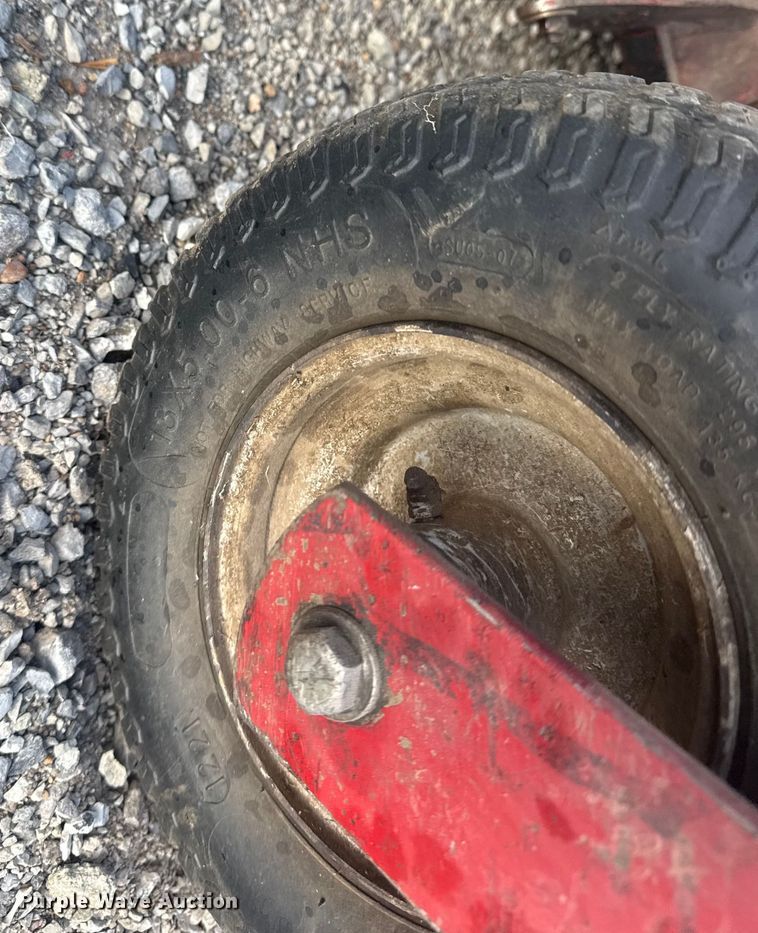 image for item DQ4144 Ferris ZTR lawn mower