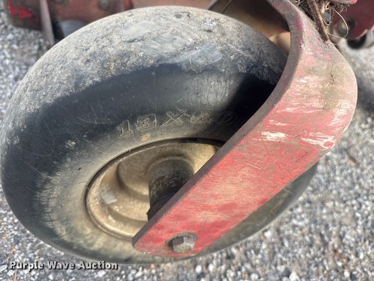 image for item DQ4144 Ferris ZTR lawn mower