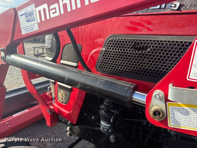 image for item DQ4145 Mahindra 5155 MFWD tractor