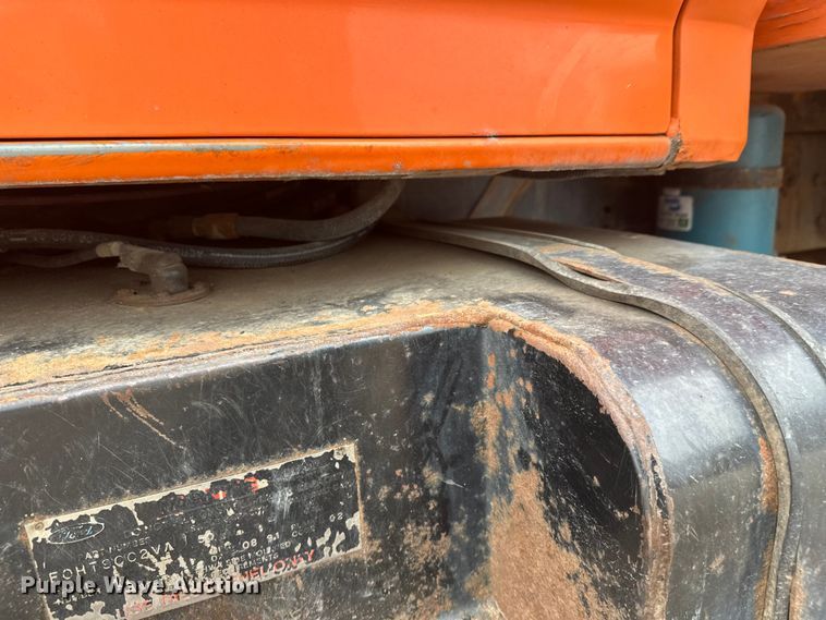 image for item DT6429 1992 Ford 8000 sewer jetter truck