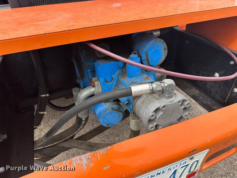 image for item DT6429 1992 Ford 8000 sewer jetter truck