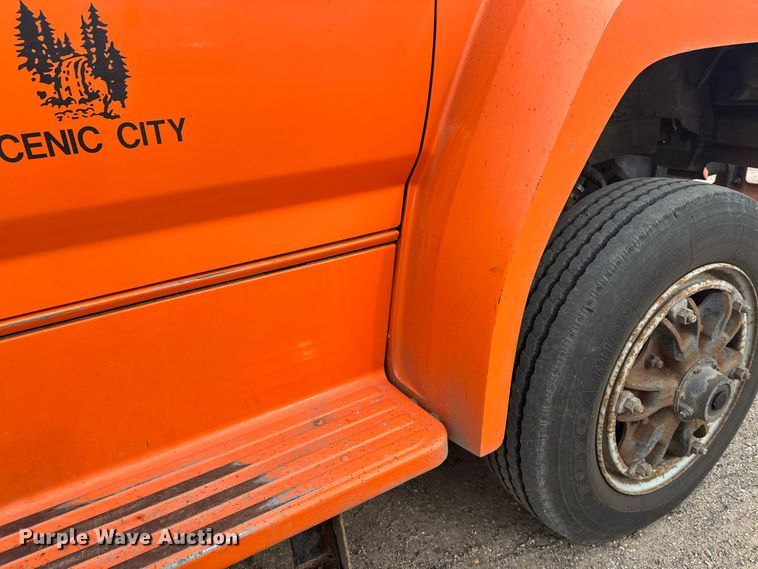 image for item DT6429 1992 Ford 8000 sewer jetter truck