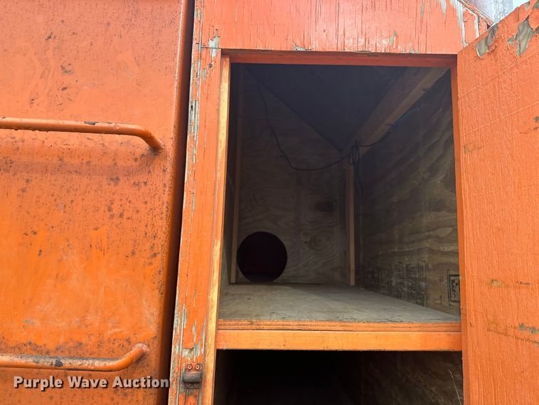 image for item DT6429 1992 Ford 8000 sewer jetter truck