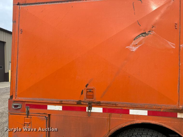 image for item DT6429 1992 Ford 8000 sewer jetter truck