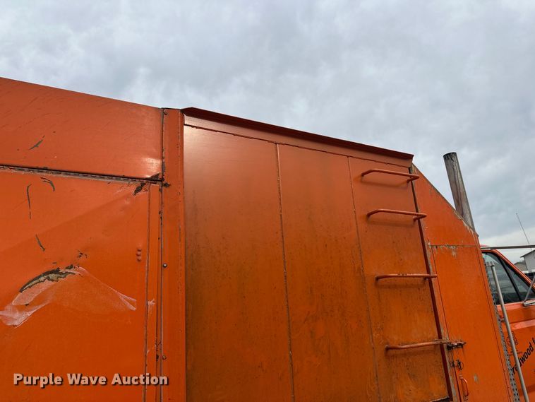 image for item DT6429 1992 Ford 8000 sewer jetter truck