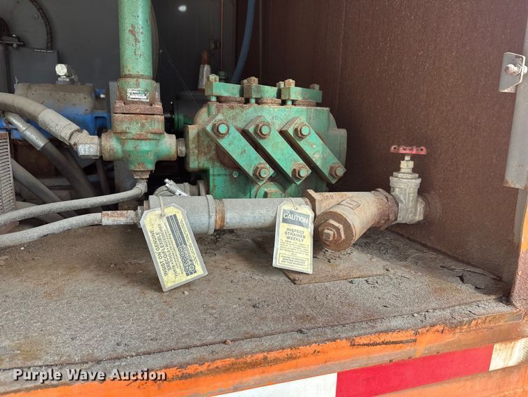 image for item DT6429 1992 Ford 8000 sewer jetter truck