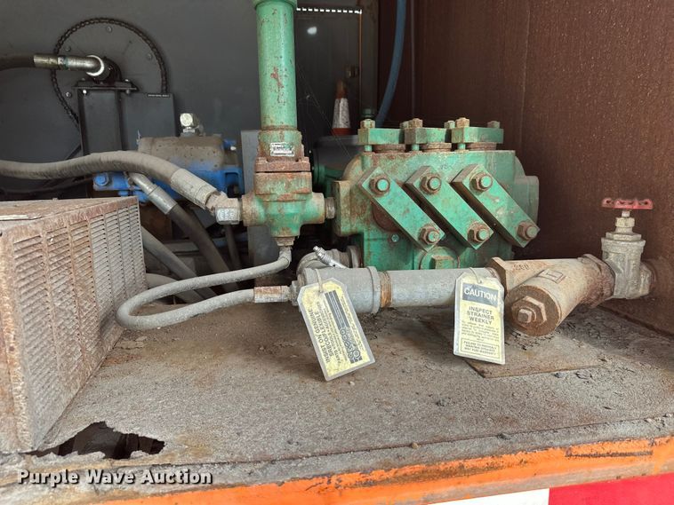 image for item DT6429 1992 Ford 8000 sewer jetter truck