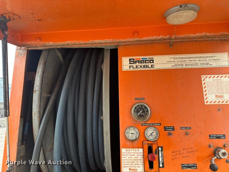 image for item DT6429 1992 Ford 8000 sewer jetter truck