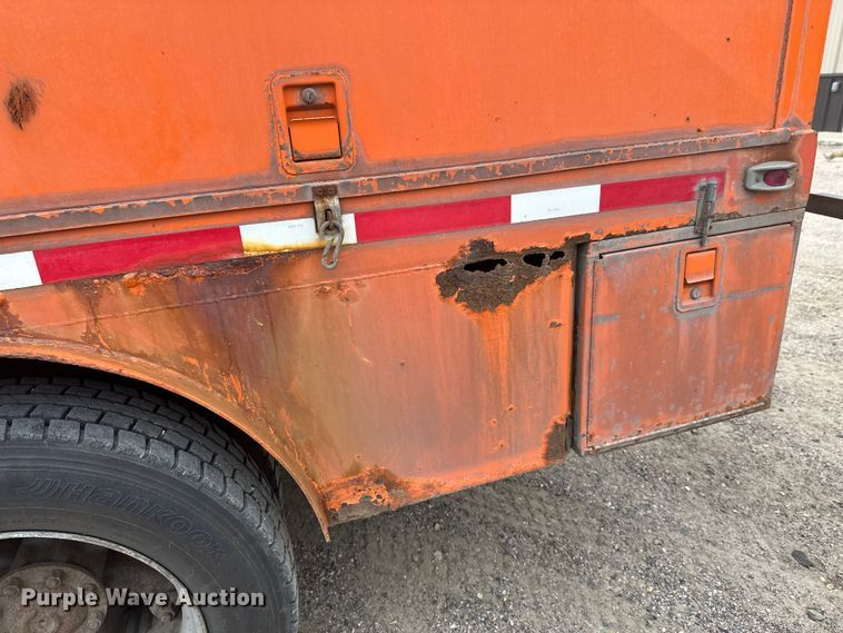 image for item DT6429 1992 Ford 8000 sewer jetter truck