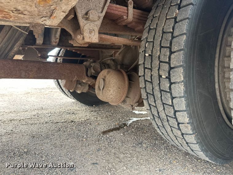 image for item DT6429 1992 Ford 8000 sewer jetter truck