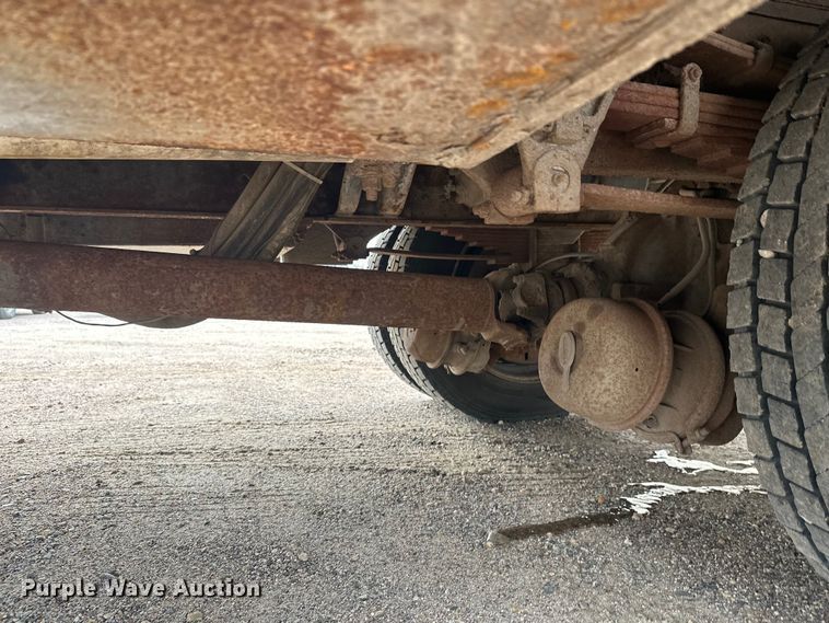 image for item DT6429 1992 Ford 8000 sewer jetter truck