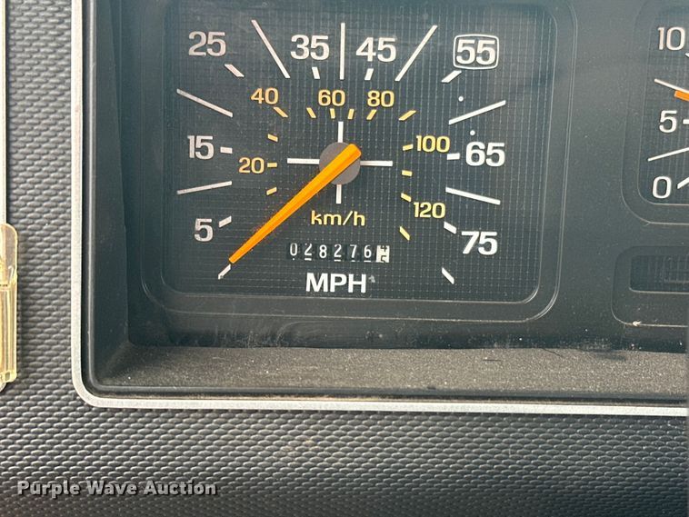 image for item DT6429 1992 Ford 8000 sewer jetter truck