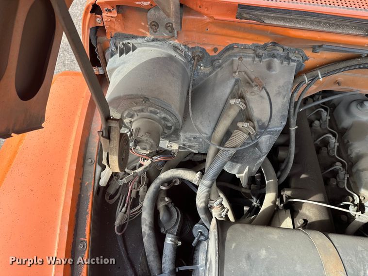 image for item DT6429 1992 Ford 8000 sewer jetter truck