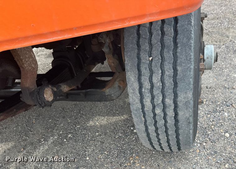 image for item DT6429 1992 Ford 8000 sewer jetter truck