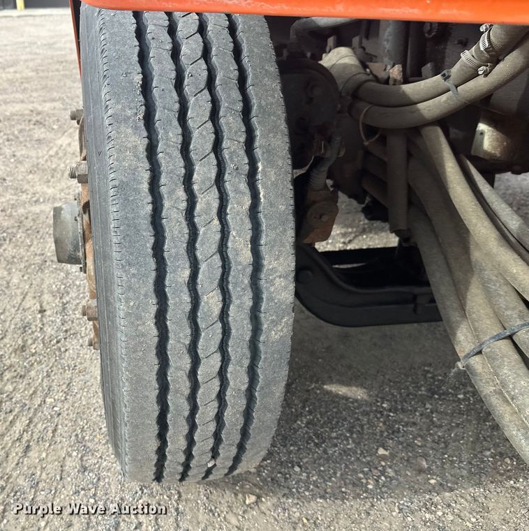 image for item DT6429 1992 Ford 8000 sewer jetter truck