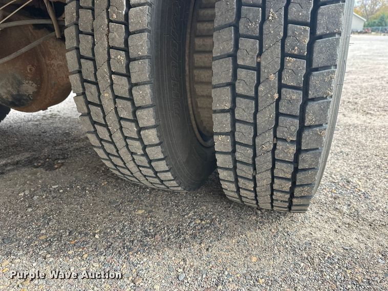 image for item DT6429 1992 Ford 8000 sewer jetter truck