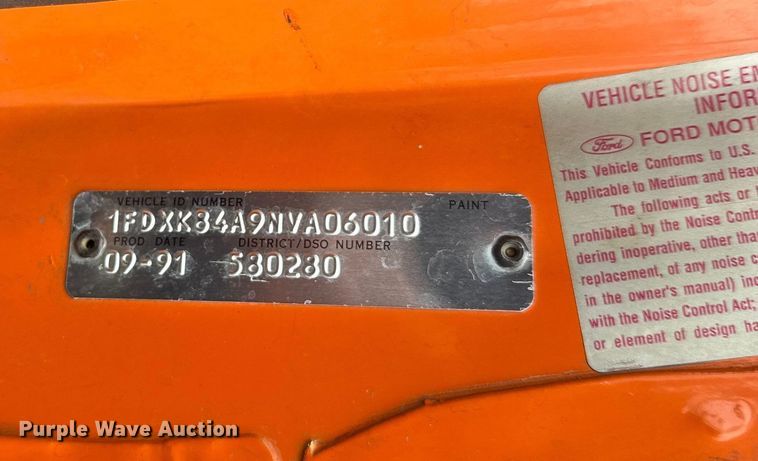 image for item DT6429 1992 Ford 8000 sewer jetter truck