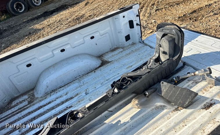 image for item DW3454 Chevrolet Silverado pickup truck bed