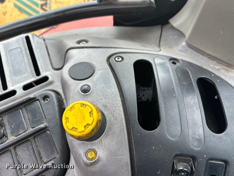 image for item DW4372 Case Maxxum MXU110 MFWD tractor