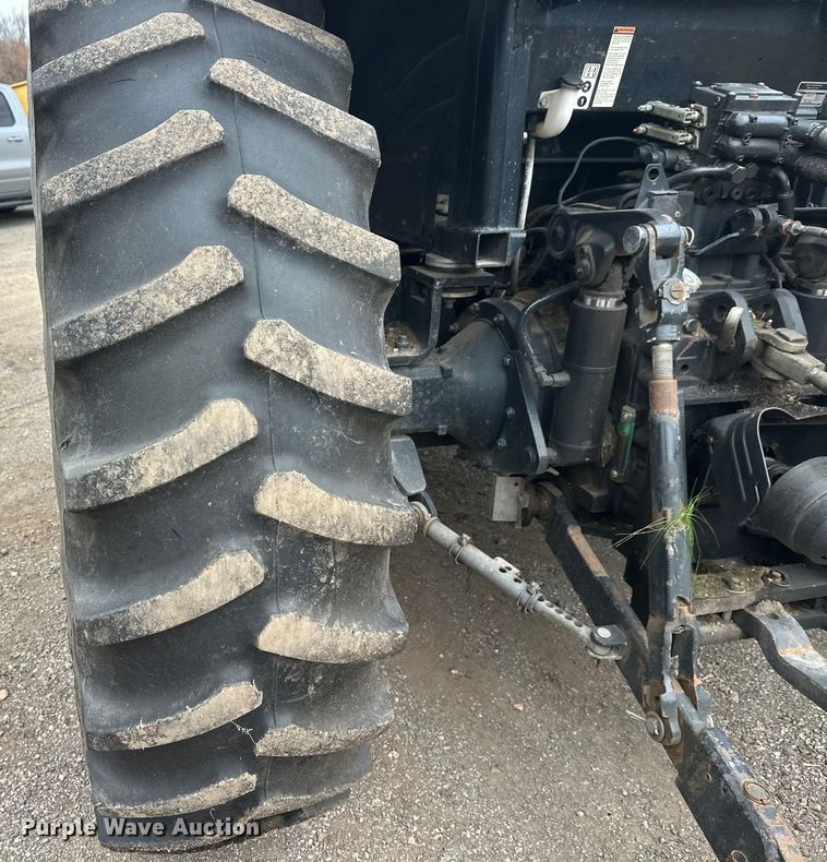 image for item DW4372 Case Maxxum MXU110 MFWD tractor